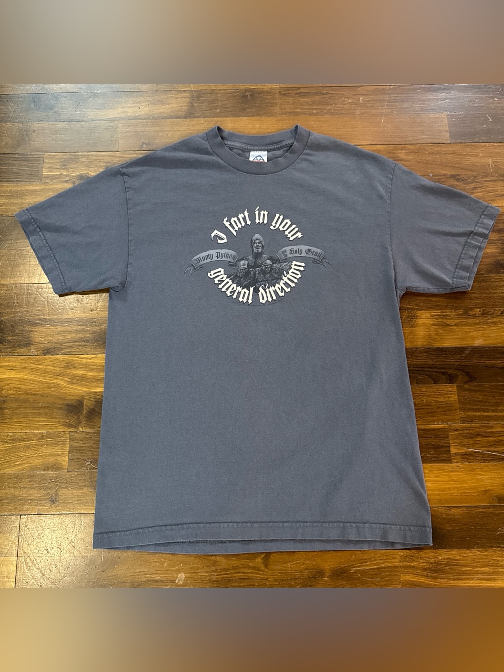 Vtg 2005 Monty Python Holy Grail T Shirt Gray I Fart In Your General Direction L